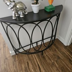 Black Entry Table 