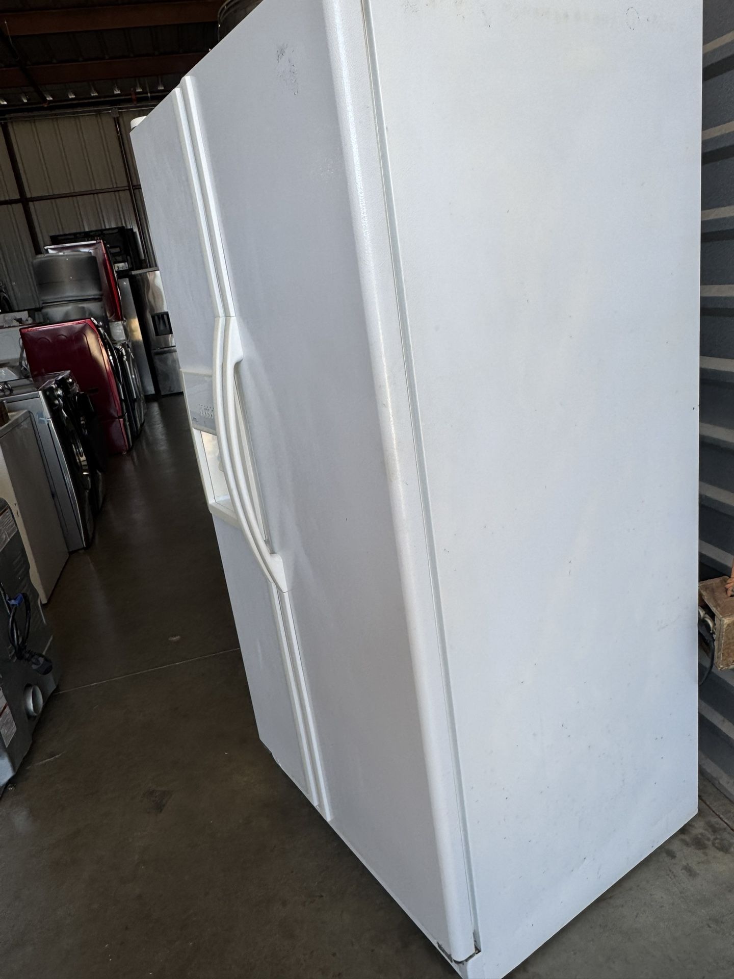Whirlpool Refrigerator Side By Side for Sale in Euless, TX - OfferUp