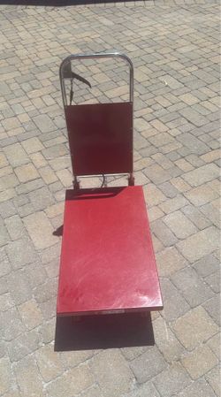 Hydraulic liftgate