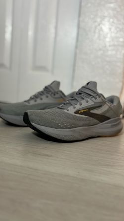 Brooks Adrenaline GTS 23 Running Shoes - Grey/Gold - Great Condition!