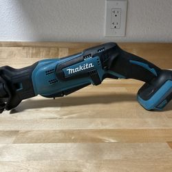 Makita Reciprocating Saw TOOL ONLY!!!