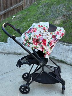 Cybex Mios Spring Blossom Luxury Stroller + Bassinet – Excellent Condition