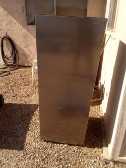 Vissani Stainless Steel Upright Refrigerator