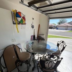 Dining Table W/chairs 