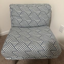 *Moving Sale!* Very comfy Blue & White Accent Chair