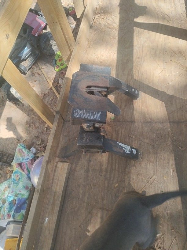 Hitch For 5th Wheel