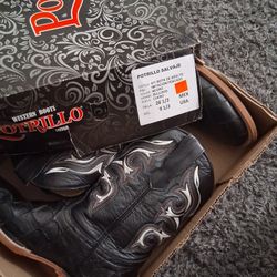 retail was 200, worn once for a party, size 9 n half funs big fits 10-11