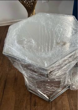 Side glass table