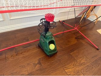 Pickleball Machine