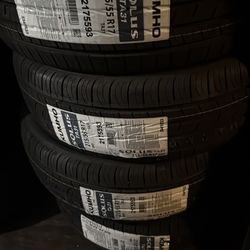 215/55/17 Kumho tires 🛞