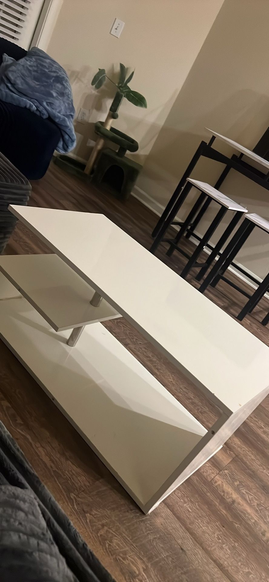White Coffee Table Modern