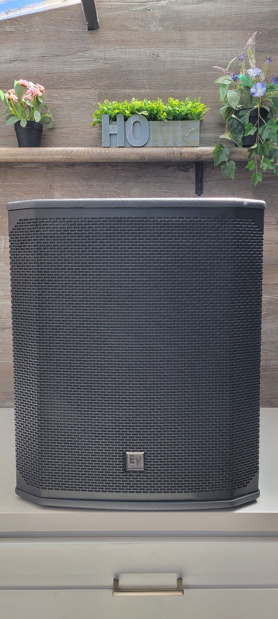 Soubwoofer Electro Voice 18S