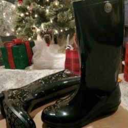 ugg rainboots size 8