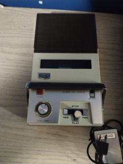 Craig 2603 cassette player NOT WORKING (batteries included)