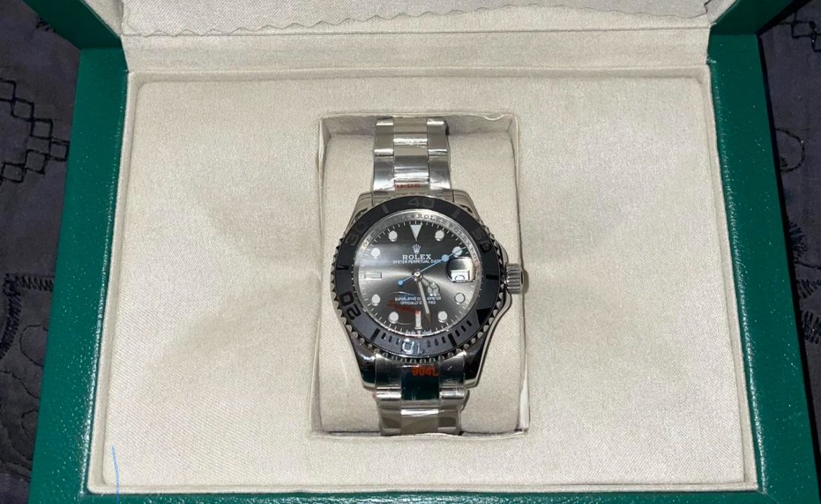 Brand New Watch Silver Classic