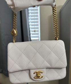 Bnib full set Chanel 23p Flap bag Adjustable Heart Pearl Crush