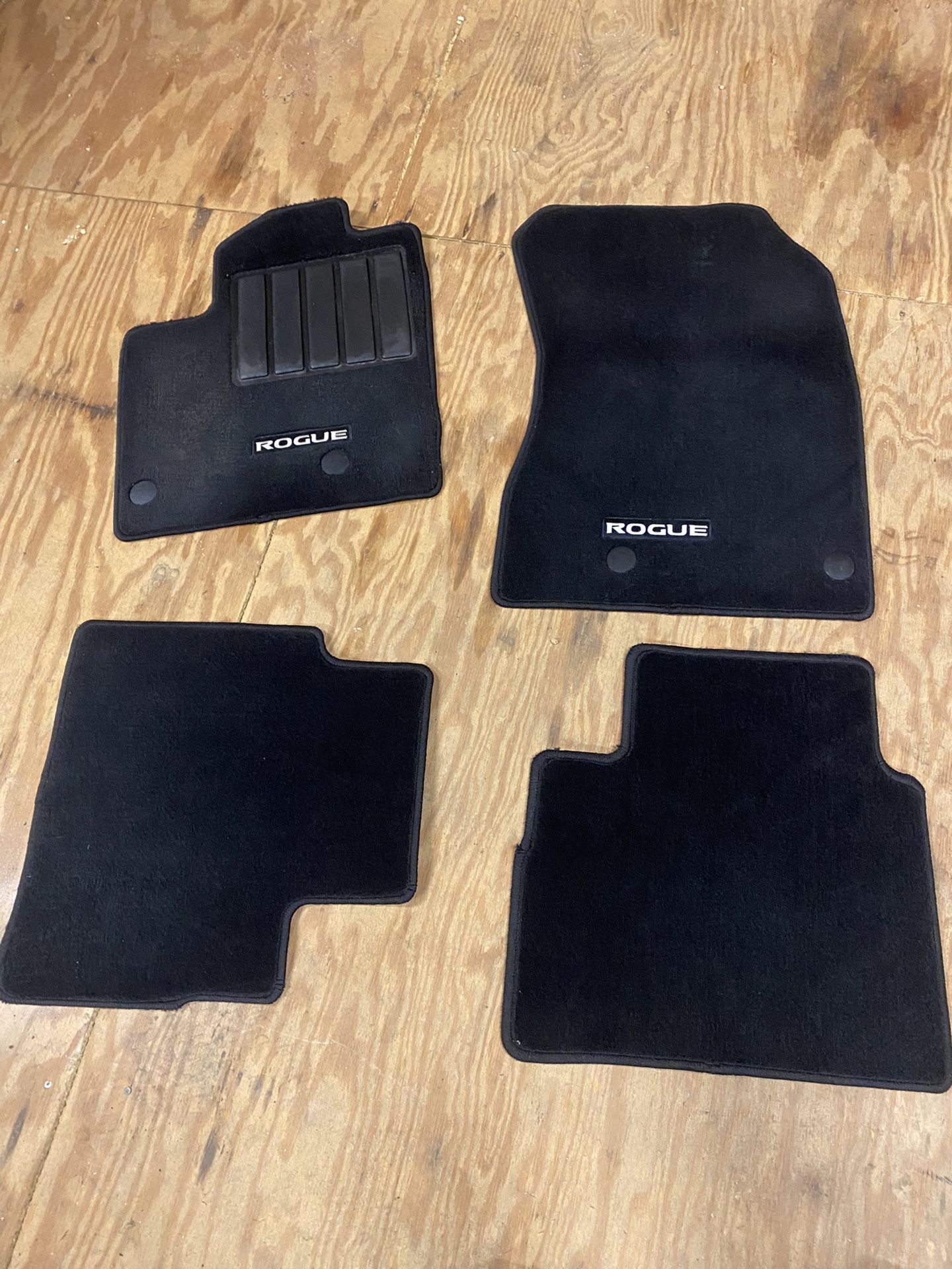 Nissan Rouge Mats