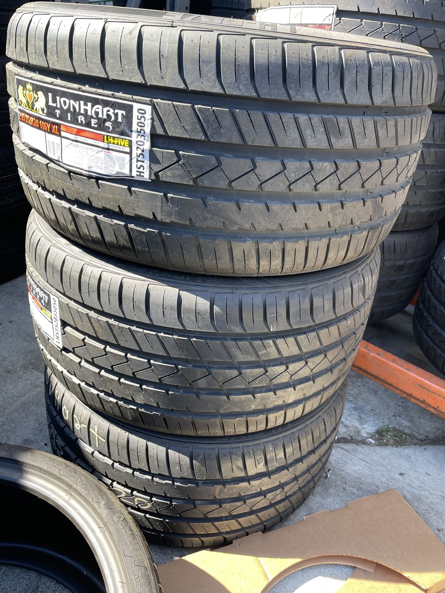 295/35R20 New Lionhart Tires Sale!