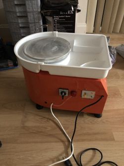 Pottery Machine With Tools