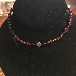 Dice Garnet Like Choker