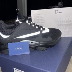 Dior B22