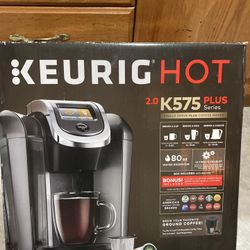 Keurig Hot Coffee Maker  Is In  Good  Condition  Like  New 
