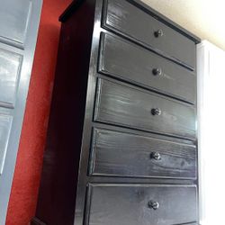 5 Drawer Black Pine 