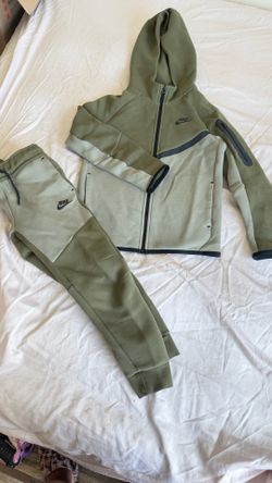Nike tech
