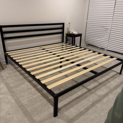 King Sized Metal Bed Frame 