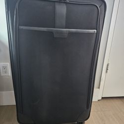 Lucky Brand Scout Hardside luggage