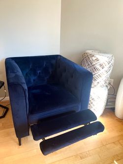 Violino Tuxedo Love Seat - 2020 Collection