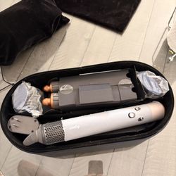 Brand New Dyson Airwrap 