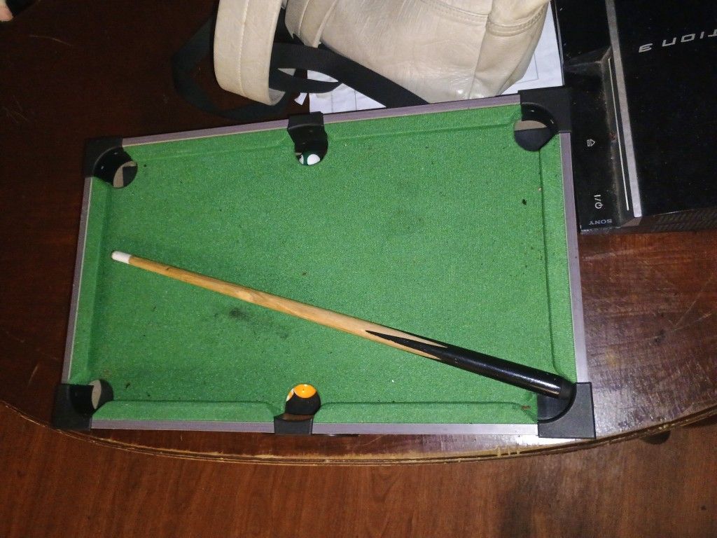 Mino Pool Table