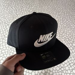 Nike Pro Hat