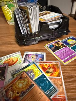 400+ Pokemon cards