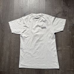 Levi’s T-shirt