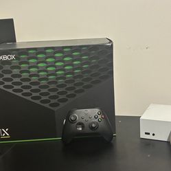 Xbox Series X and S + Controllers (Read Description!!!)