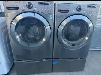 LG~🔥📢📢 Amazing Front Load Washer and Dryer Set⚡️Electric ⚡️ in excellent condition
