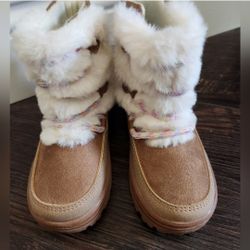 NEW Carter's Ariella Baby Girl's Winter Boots Fur,  Toddler Size 7