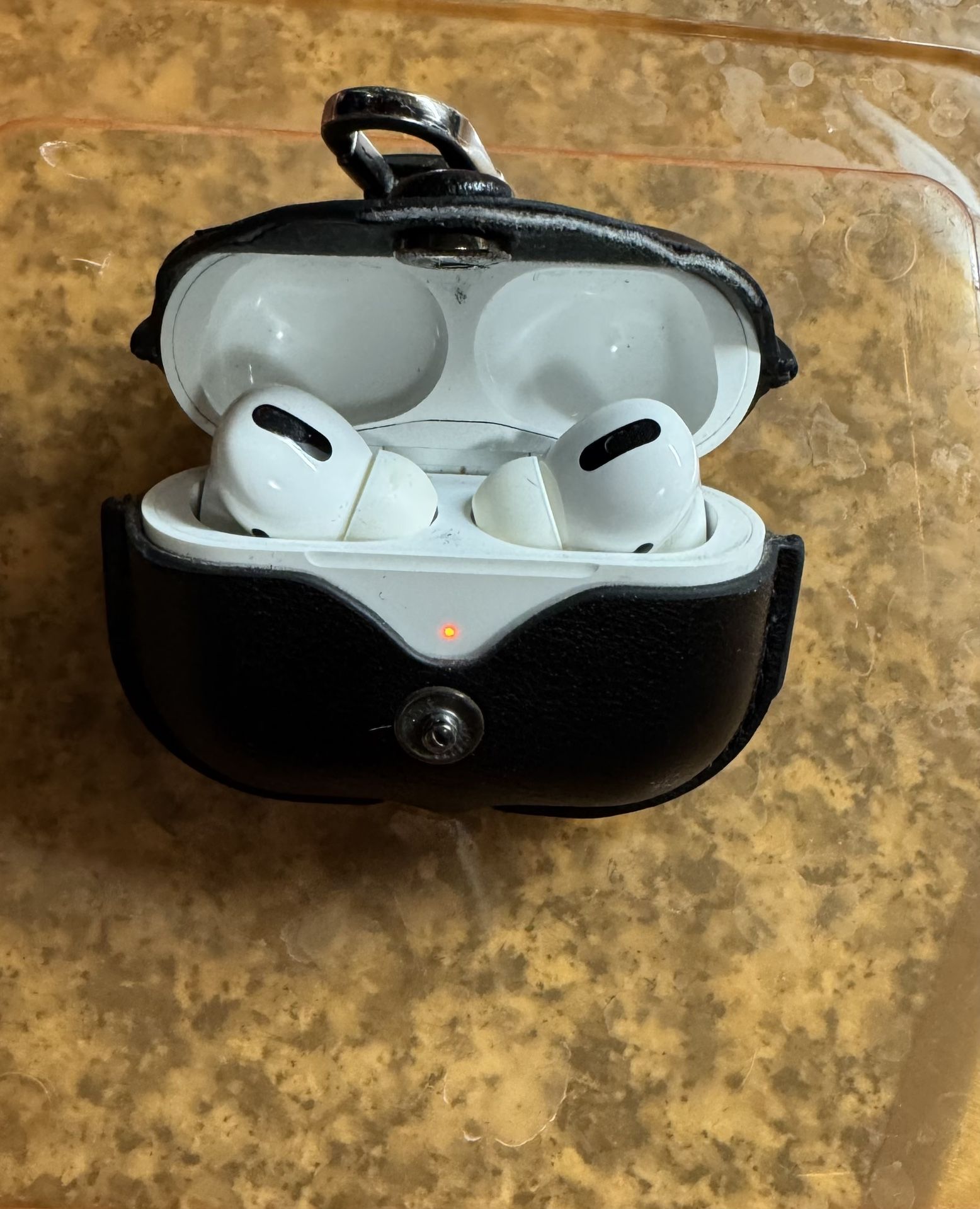Authentic Apple AirPods Pro 1st Generation A2084