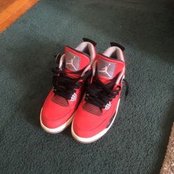 Jordan Retro 4 