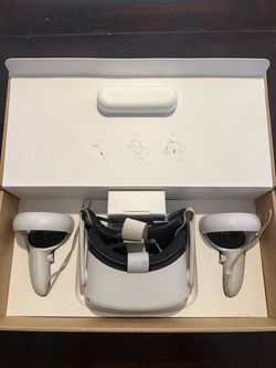 Oculus Quest 2 VR Headset 128GB with Case and Box