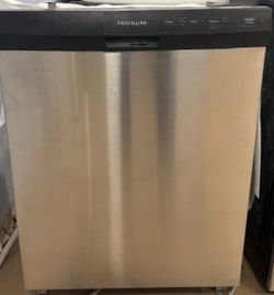 Dishwasher - BRAND NEW