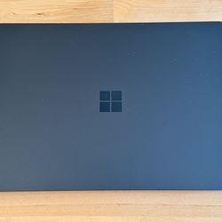 Surface Laptop 2 - Green