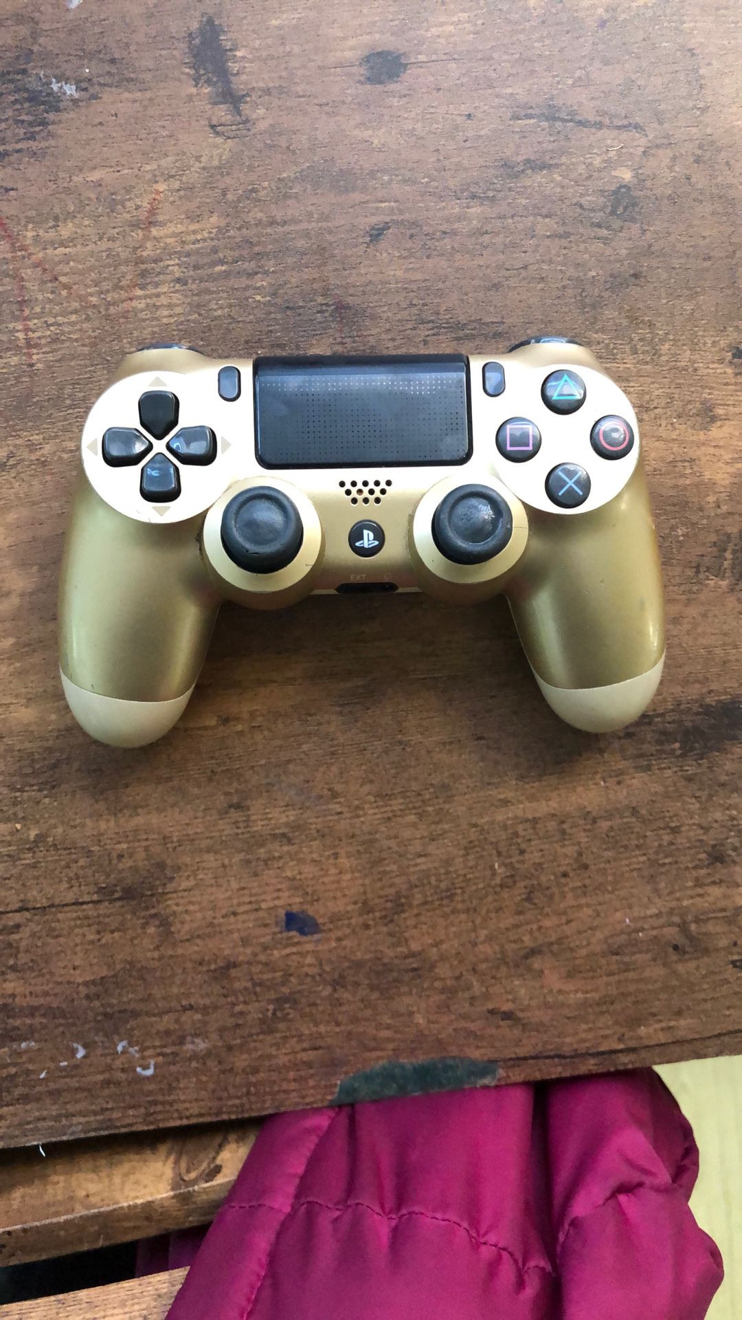 P5 Controller Gold