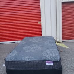 Full Mattress And Box Spring 