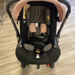 Doona Stoller/car seat 