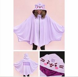 COLLECTABLE Pusheen 2022 Batwing cape
