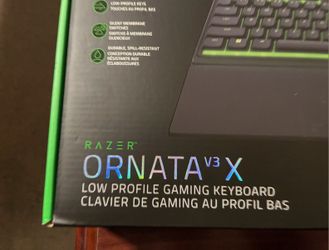 RAZER KEYBOARD & HEADSETS COMBO