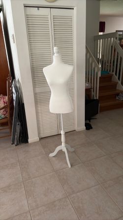 White Female Dress Form Mannequin with Stand